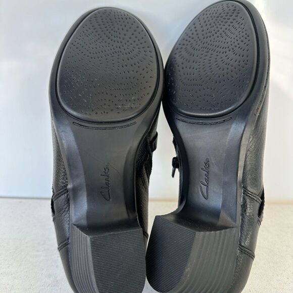 Clarks Valarie 2 May Womens 8 M Black Leather Side Zip Block Heel Ankle Bootie - Picture 7 of 9